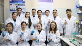 AP23489574 &ndash; Қайта пайдаланылатын су үшін баяу фильтрациямен еріген органикалық заттар мен микропластиктерді тиімді кетіруге арналған модификацияланған белсендірілген көмір сүзгісі