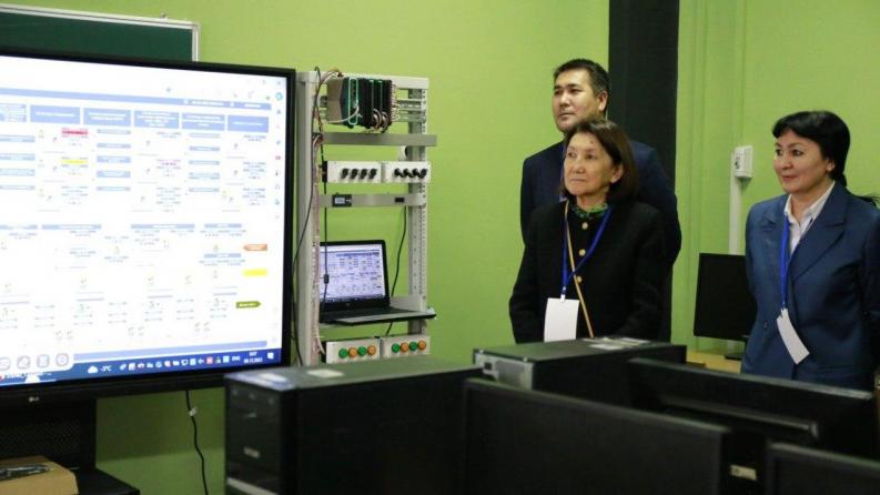 Машина жасаудағы цифрлық технологиялар зертханасы